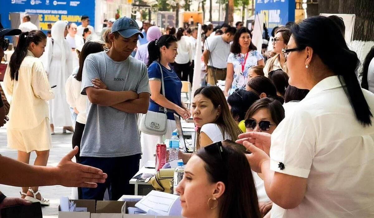 Соцвыплаты, отпуск и взносы: какие обязательства возложат на работодателя при признании ГПД трудовым
