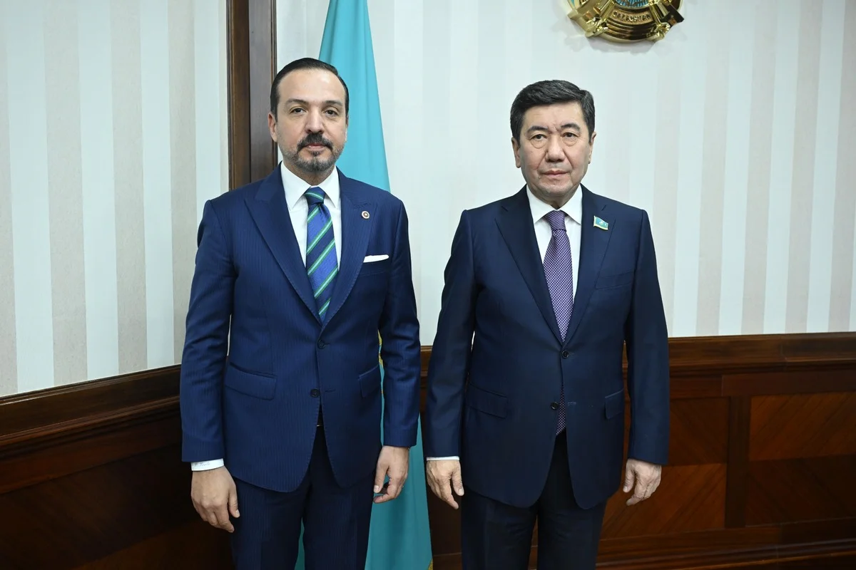 Председатель партии «AMANAT» принял заместителя председателя партии справедливости и развития Турции