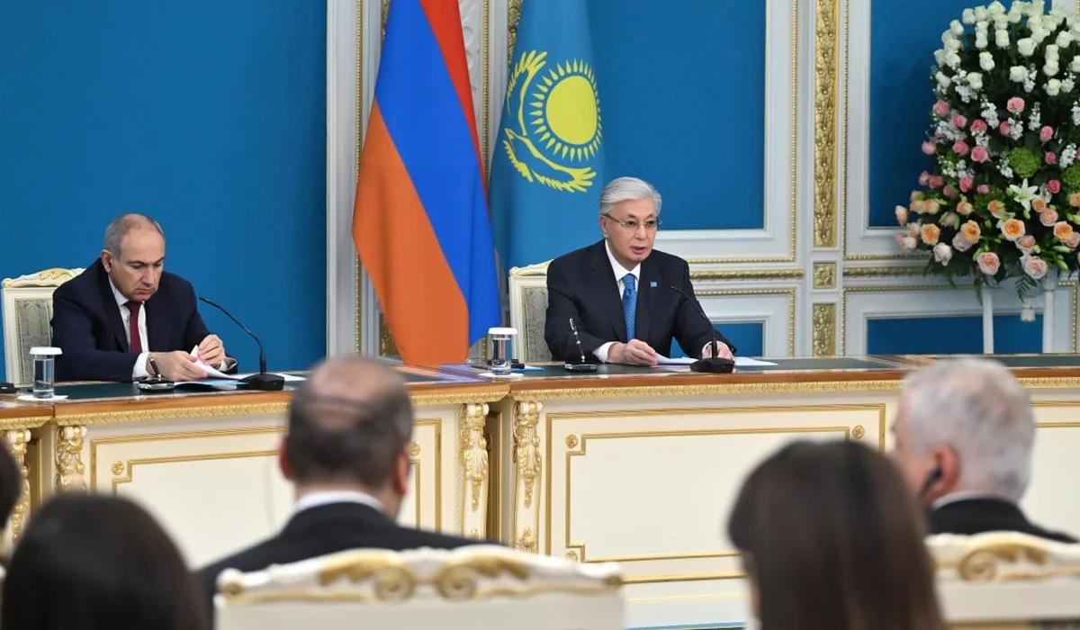 Токаев объявил о новом уровне отношений Казахстана и Армении
