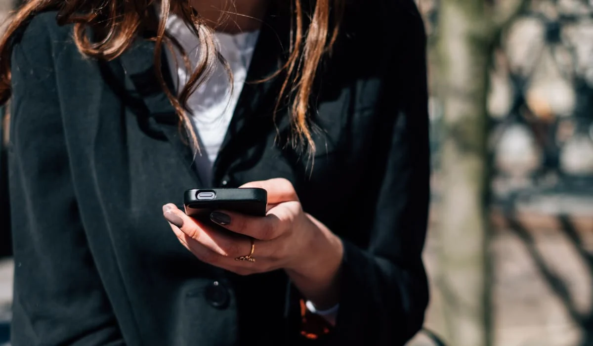 Как избежать штрафов в 2026 году: налоговый консультант в телефоне поможет казахстанцам