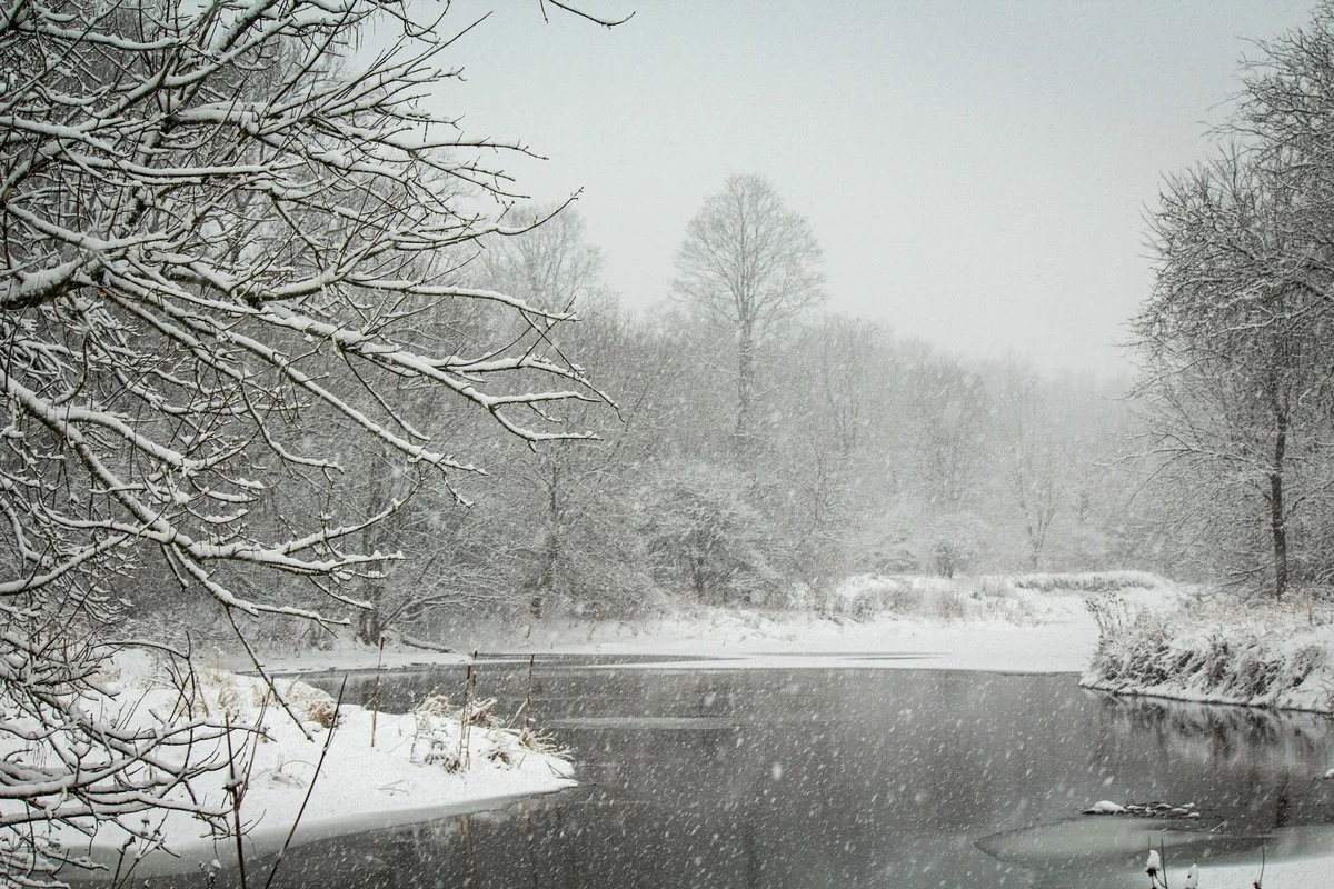 Штормовое предупреждение на 22 ноября объявили в 15 регионах Казахстана