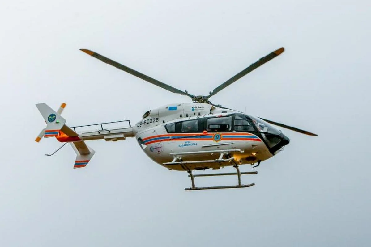 Выжившую в страшном пожаре девочку доставили санавиацией в Шымкент