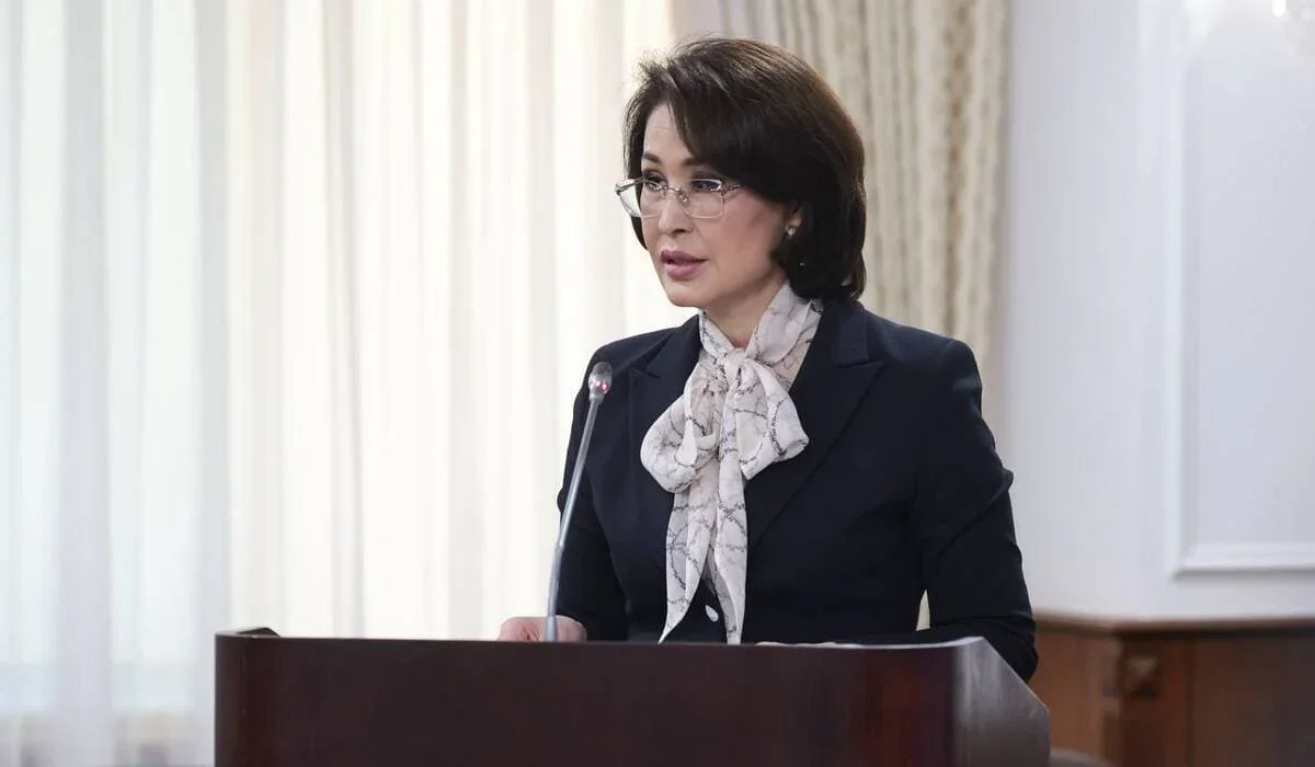 Глава Минздрава Акмарал Альназарова обратилась к работникам скорой помощи