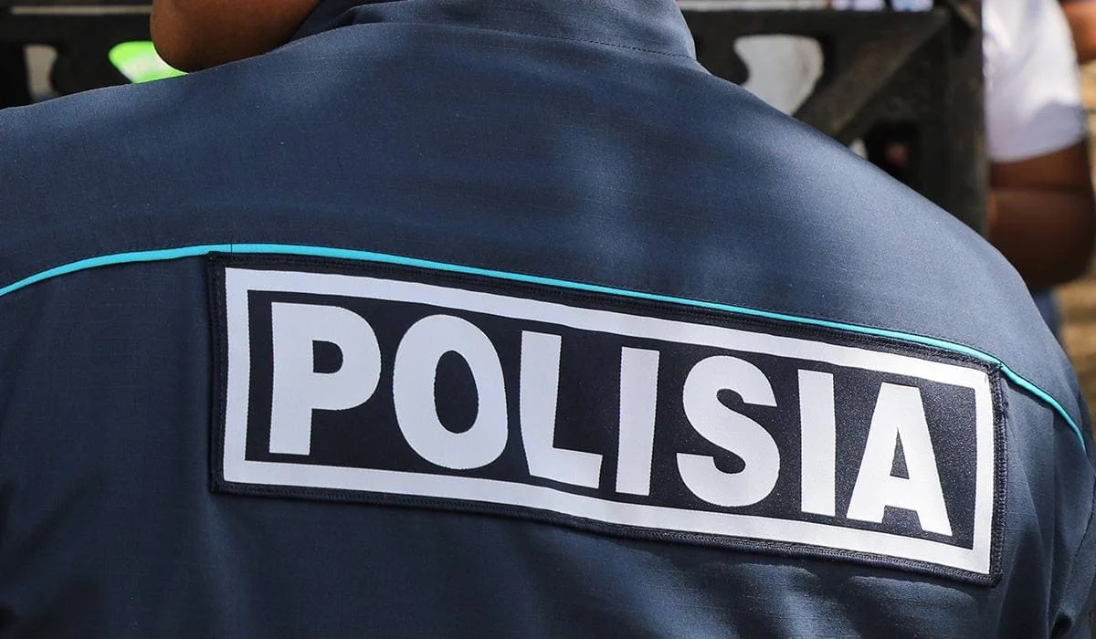 Мужчину наказали за оскорбление полицейского в области Абай