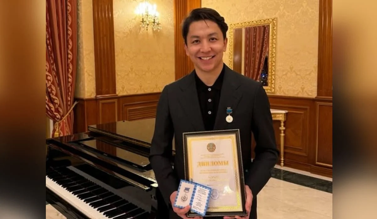 Известный виолончелист Багжан Октябрь получил государственную премию