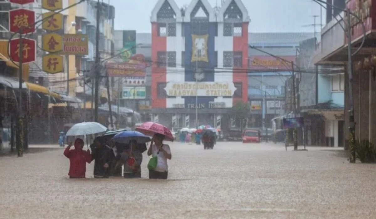 Сильные наводнения на юге Таиланда унесли жизни больше 80 человек
