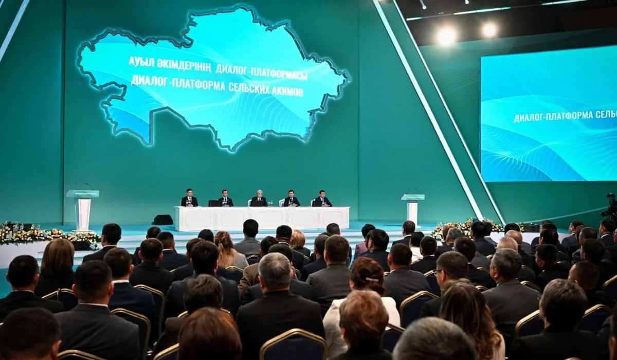 О развитии кадрового потенциала акимов через «Школу акимов» партии «AMANAT» высказался президент