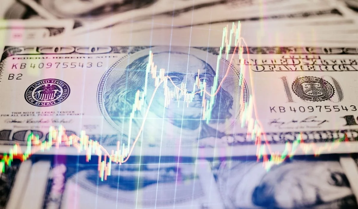 До 512 тенге упал официальный курс доллара в Казахстане