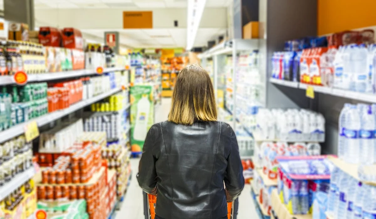 Цены на полке и на кассе не совпали: предпринимателя наказали в ВКО