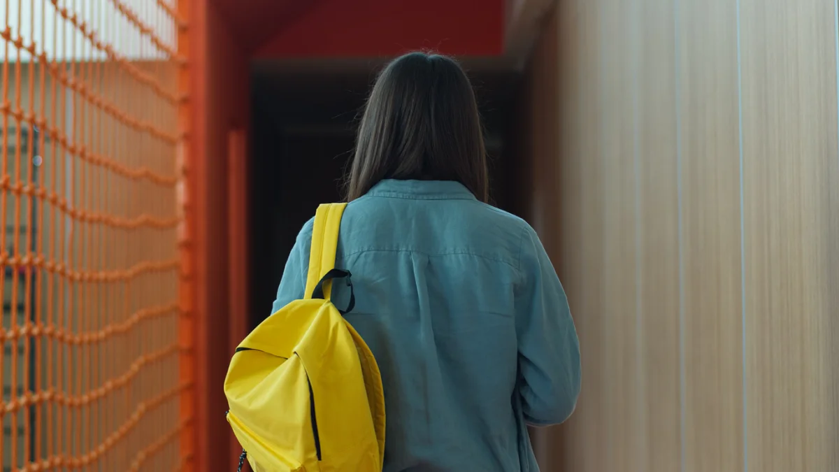 Школьница пострадала в Атырау: возбуждено уголовное дело