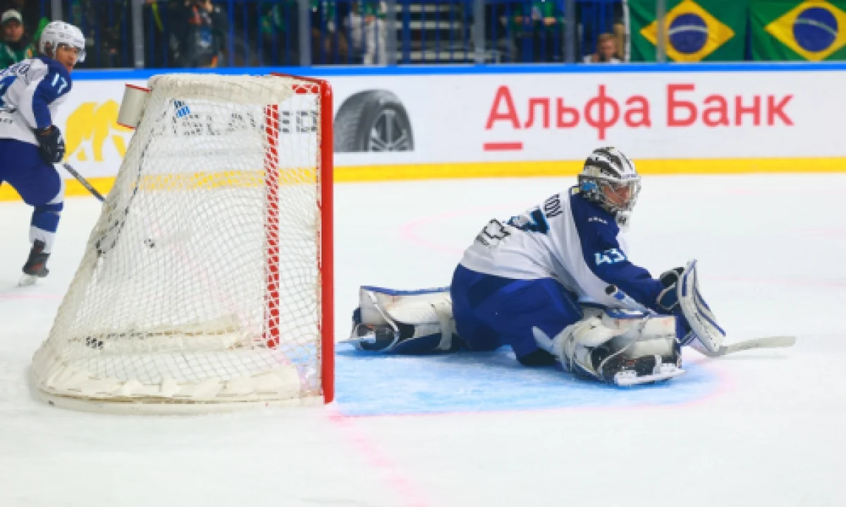 «Барыс» уступил лидеру КХЛ в результативном матче