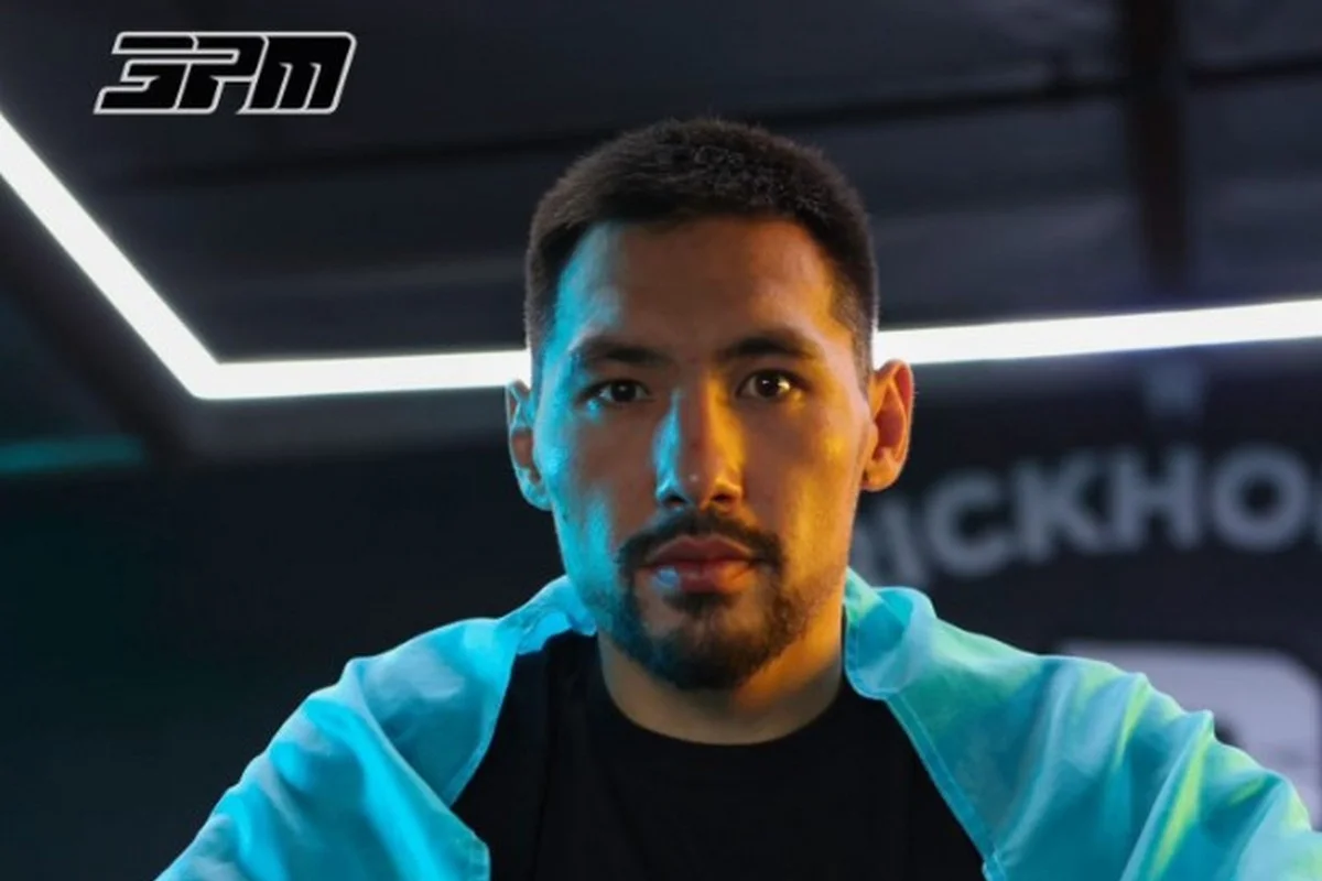 «Пришло время»: Жанибек Алимханулы сделал заявление перед боем за три титула чемпиона мира