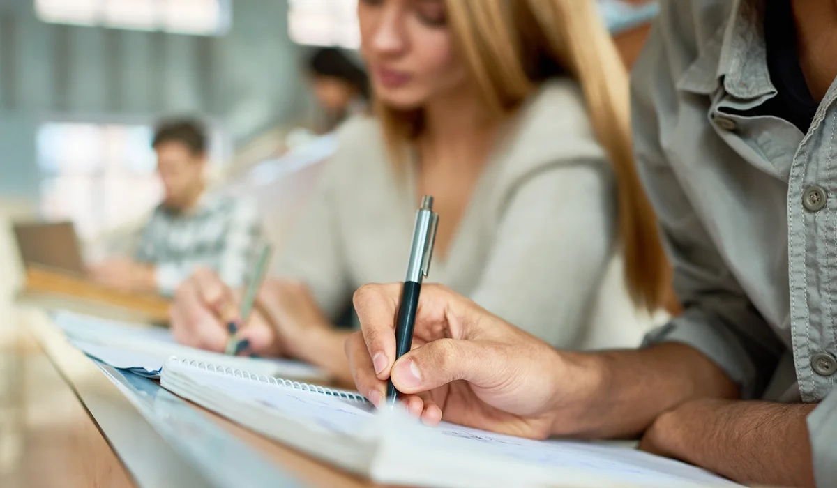 Из каких стран едут учиться в Казахстан зарубежные студенты