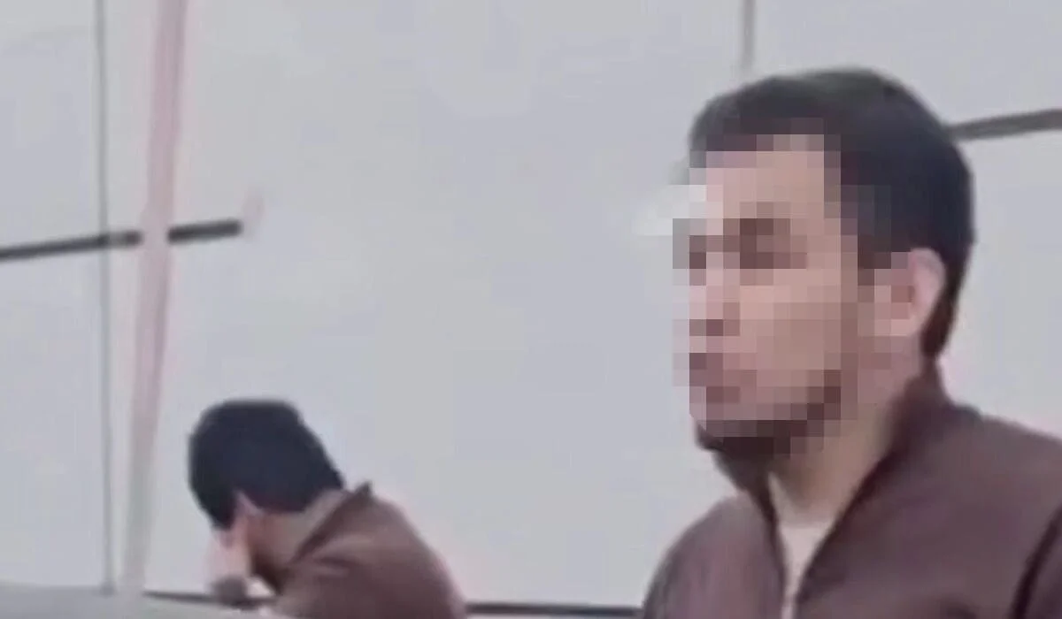 Девушку средь бела дня пытались похитить в Алматы (ВИДЕО)