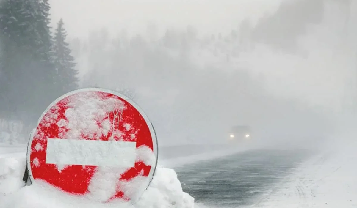 В Кызылординской и Восточно-Казахстанской областях закрыты дороги из-за непогоды