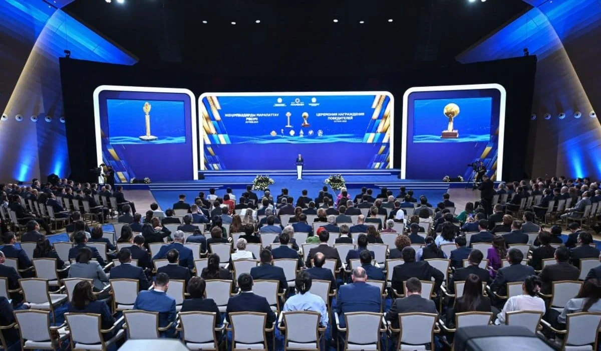 Бюрократия неизбежно, бесповоротно должна уйти в прошлое, заявил президент