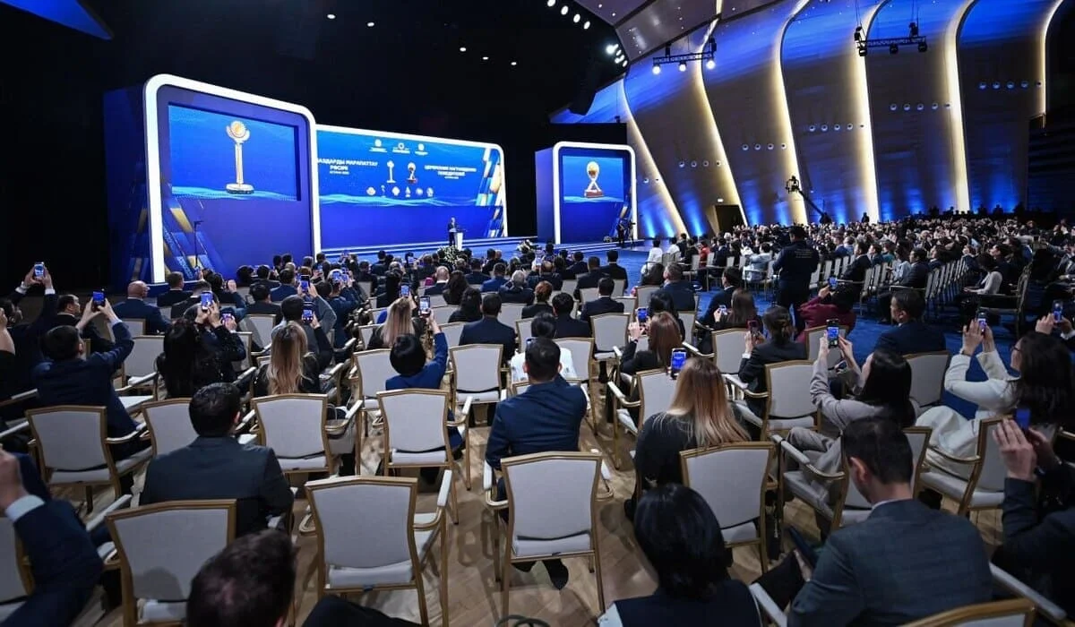 «Слишком много импортируем»: Токаев призвал к самообеспеченности базовыми товарами