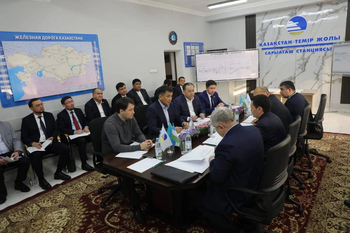 Увеличить ж/д перевозки зерна через Сарыагаш договорились Казахстан и Узбекистан