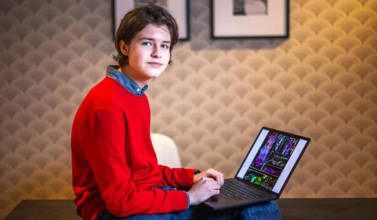 15-летний подросток защитил уже вторую докторскую диссертацию по квантовой физике