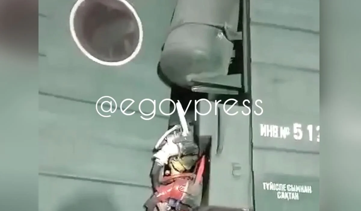 Два поезда столкнулись на станции в Алматинской области (ВИДЕО)