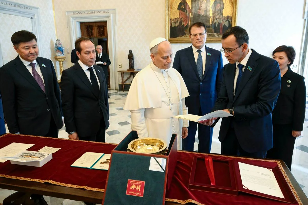 Президент Казахстана направил Папе Римскому специальное послание