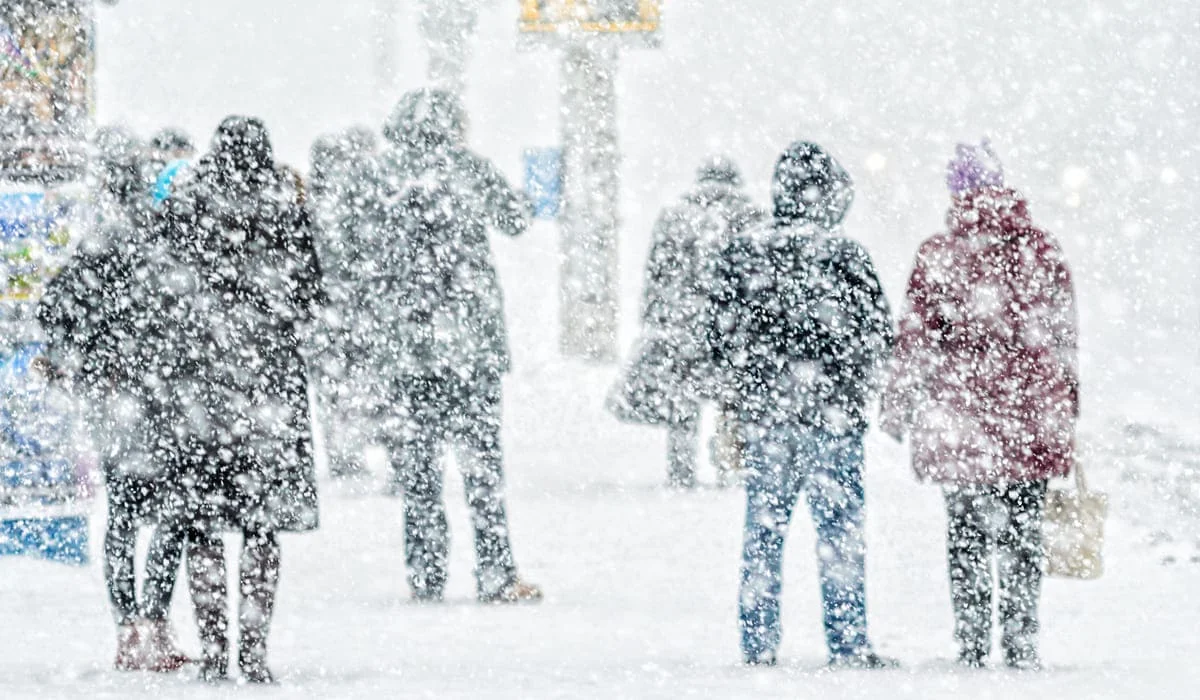 Дожди, снегопады и ветер до 30 м/с: мощный циклон накроет Казахстан