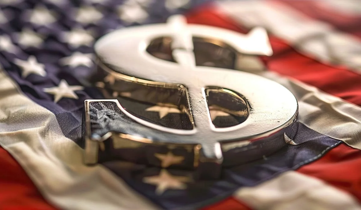 Тенге продолжает слабеть: курс доллара поднялся выше 522 тенге