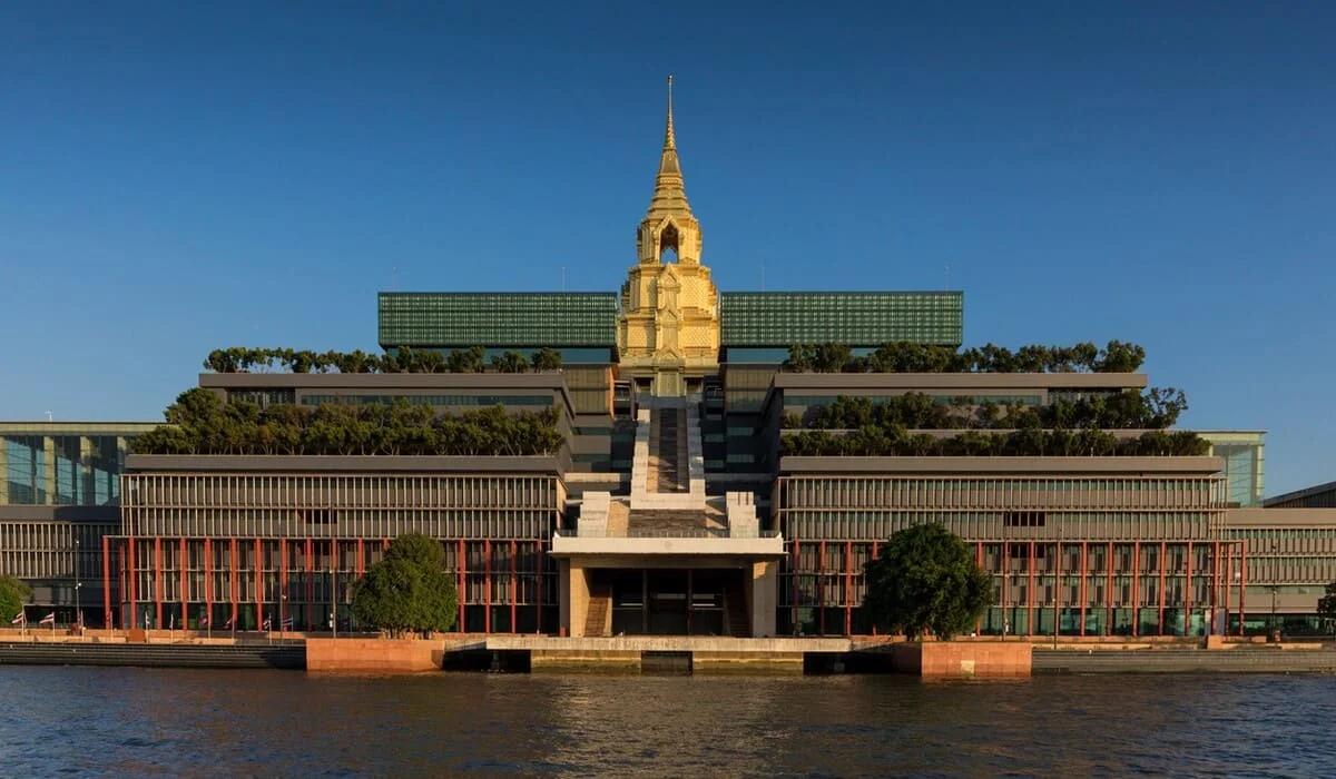 В Таиланде распустили парламент на фоне нарастающей политической напряженности