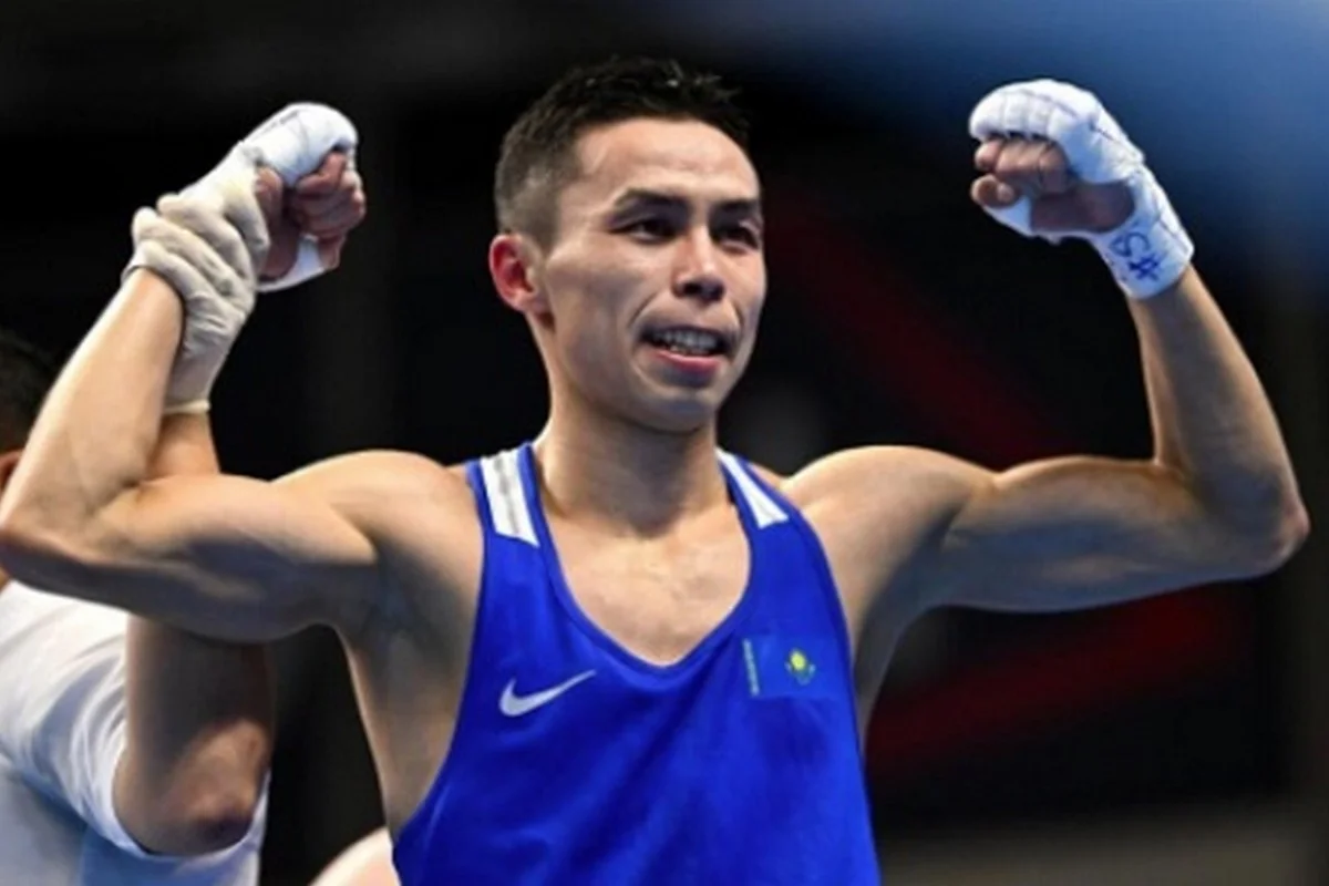 Боксер Сакен Бибосынов завоевал первое на чемпионате мира IBA в Дубае «золото»