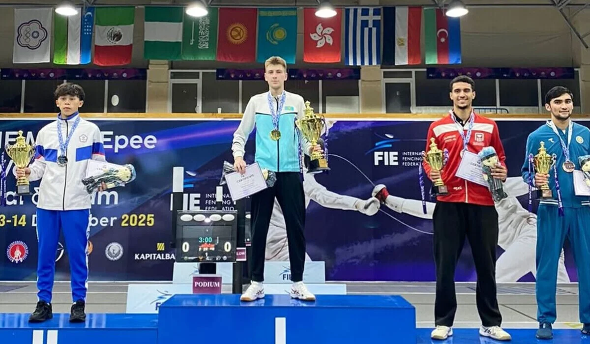 Казахстанский шпажист завоевал золото этапа Кубка мира в Ташкенте