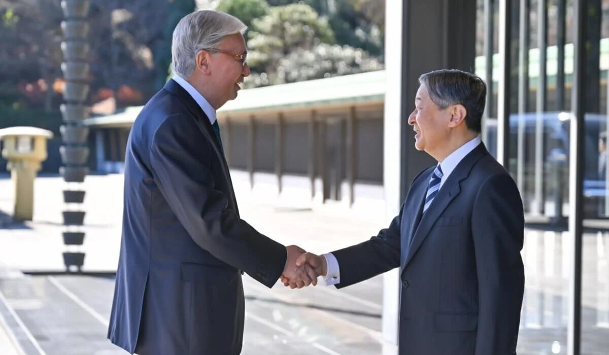 Токаев прибыл в Императорский дворец в Токио (ВИДЕО)