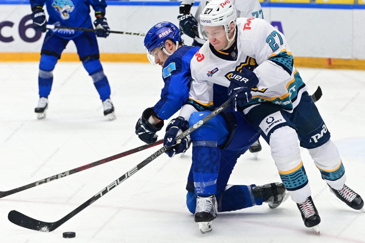 «Барыс» дома потерпел разгромное поражение от худшей команды КХЛ