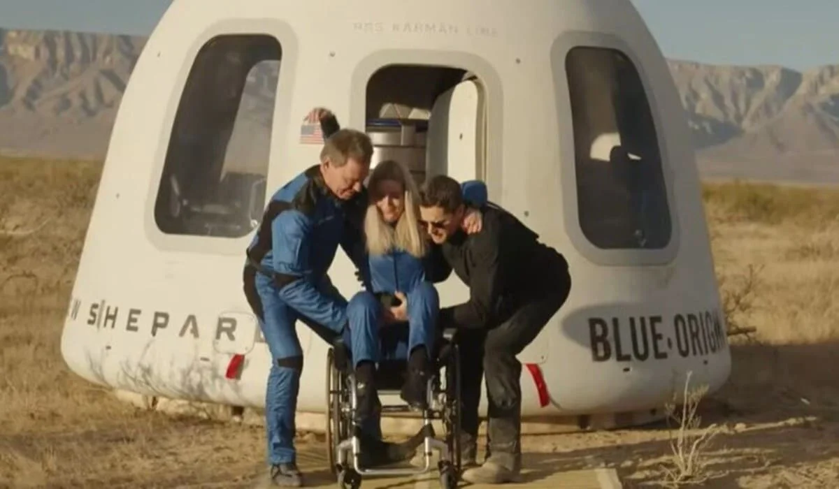 Впервые в космос отправился человек в инвалидной коляске