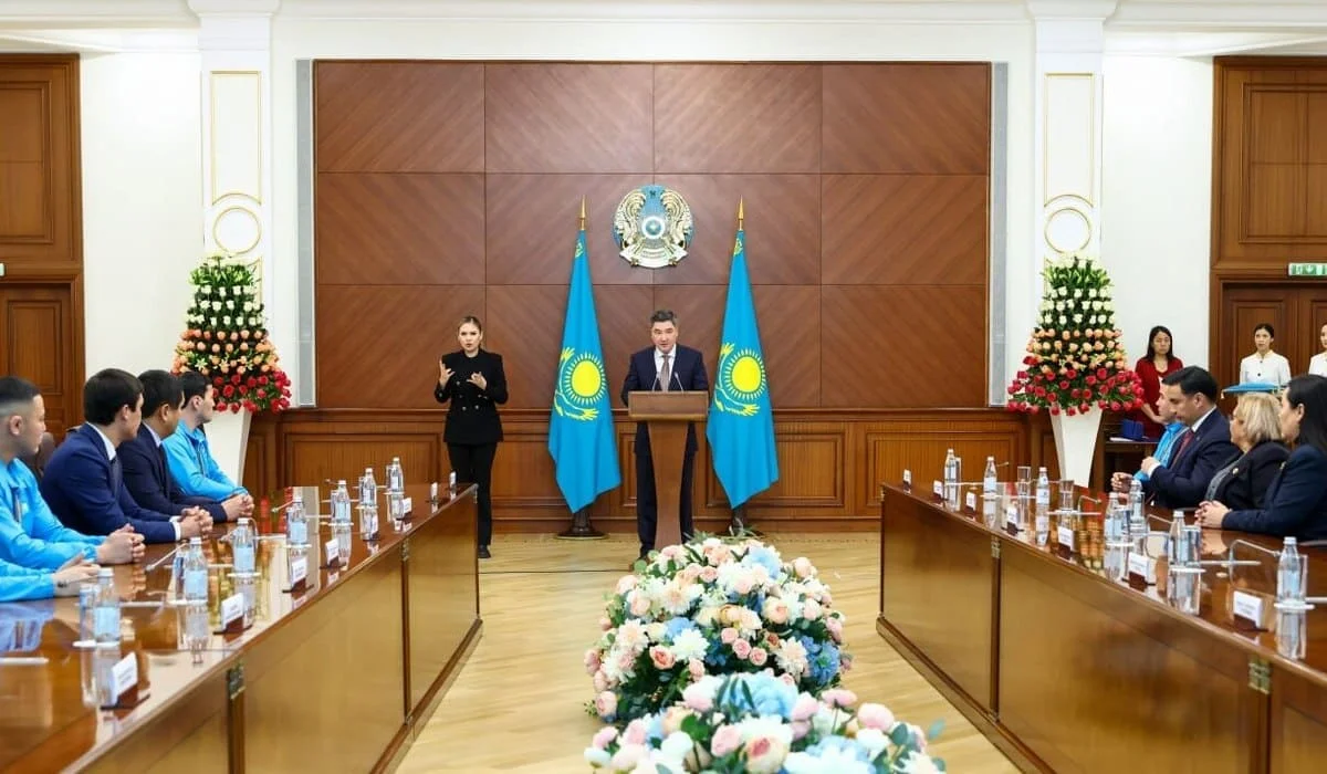 «Бронзу посвящаю президенту»: казахстанских спортсменов наградили за успех на Сурдлимпийских играх в Токио