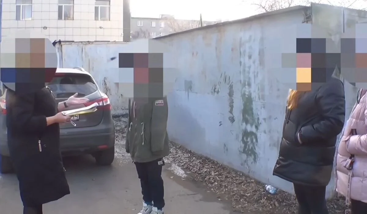 Закладчица прятала наркотики в нижнем белье в Павлодаре (ВИДЕО)