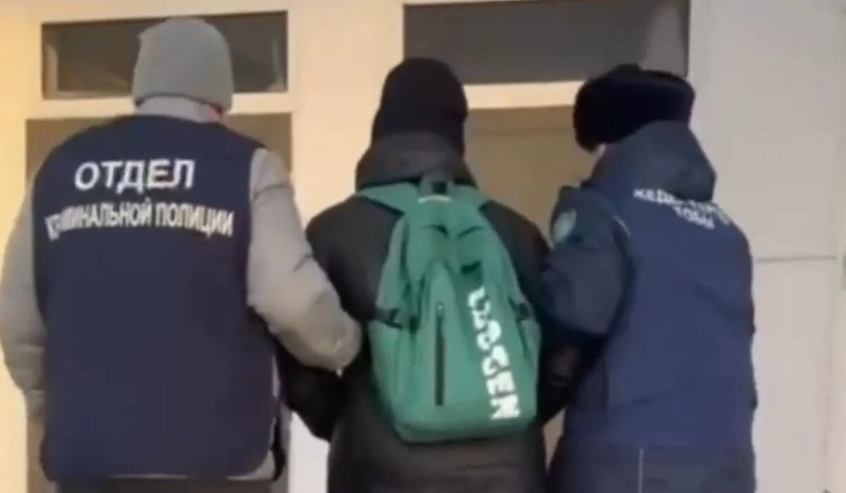 Просил интимные фото у ребенка: полиция задержала 42-летнего жителя Семея