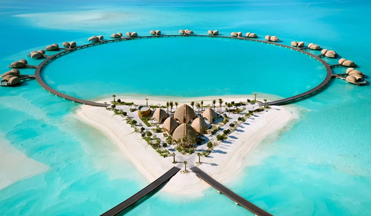 Для тишины и роскоши: Криштиану Роналду купил две виллы на частном острове за 4 миллиарда