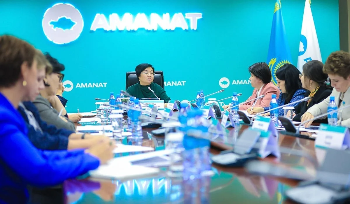 Инклюзия, образование, семья: как работа Советов «AMANAT» отразилась на жизни казахстанцев