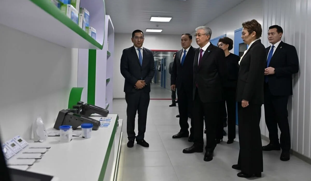 Президент посетил фармацевтические предприятия Жамбылской области