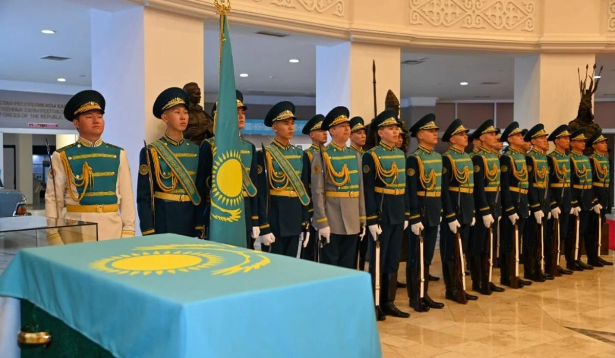 Останки героев Великой Отечественной войны доставили в Казахстан