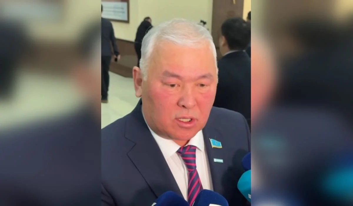 Без онлайн-кредитов и с гарантией на жилье: какие законы защитили казахстанцев в этом году