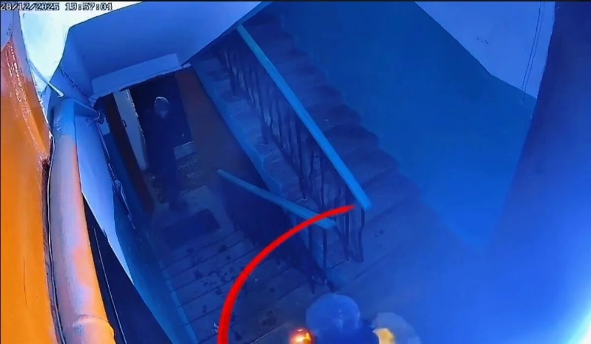 Дети поджигали и бросали «бомбочки» в подъездах многоэтажек Семея (ВИДЕО)