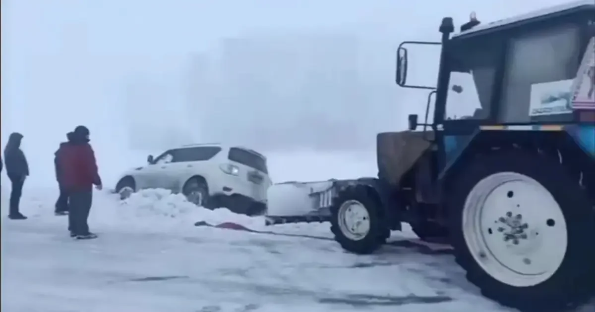 Три автомобиля вылетели с трассы в ВКО (ВИДЕО)