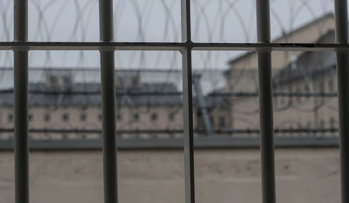 Бывшего начальника колонии приговорили к тюремному сроку в Павлодаре