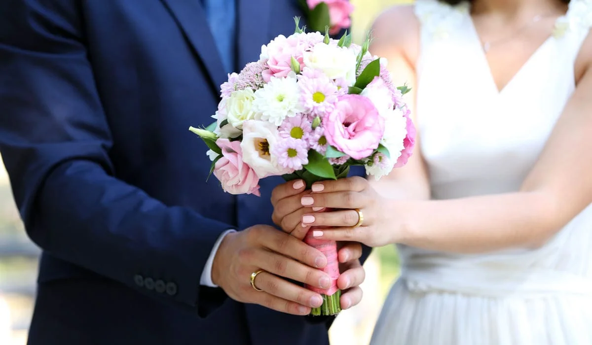 Сколько пар заключили брак 31 декабря в Казахстане