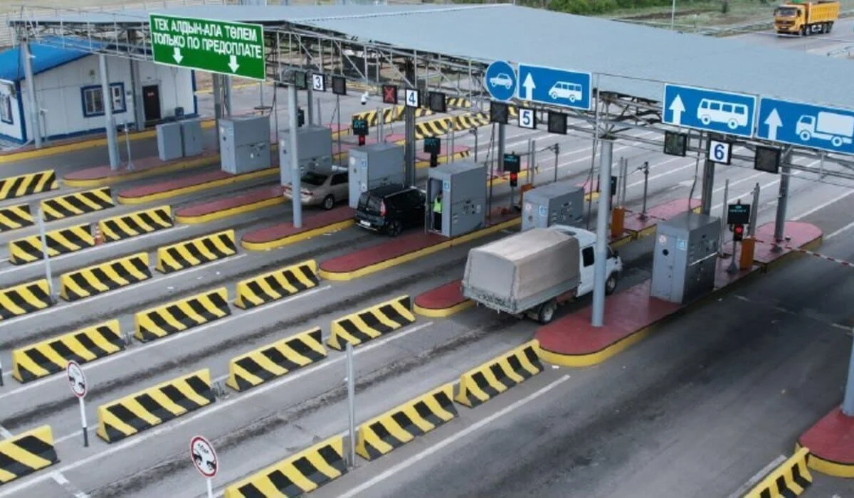 Почти 74 млн поездок: названы самые популярные платные трассы Казахстана