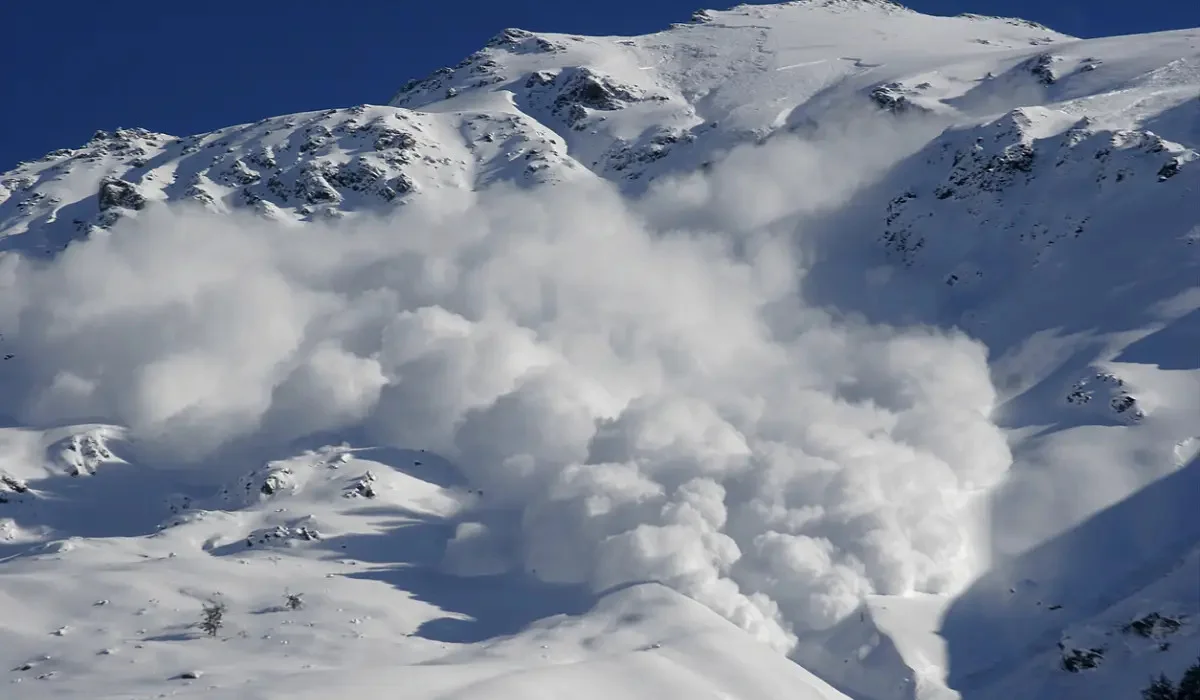 Спасатели призвали казахстанцев отказаться от походов в горы