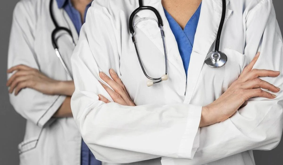 Депутат Мажилиса потребовала решить вопрос с дефицитом врачей в сельской местности