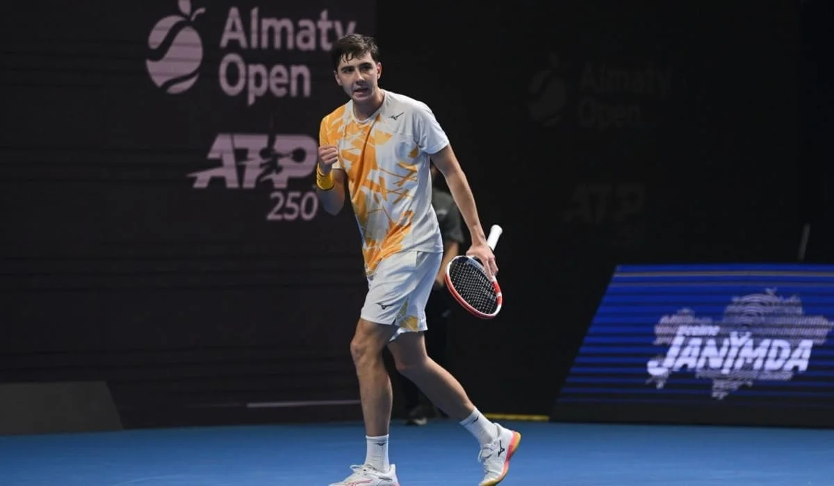 Казахстанские теннисисты вышли в четвертьфиналы турниров ATP
