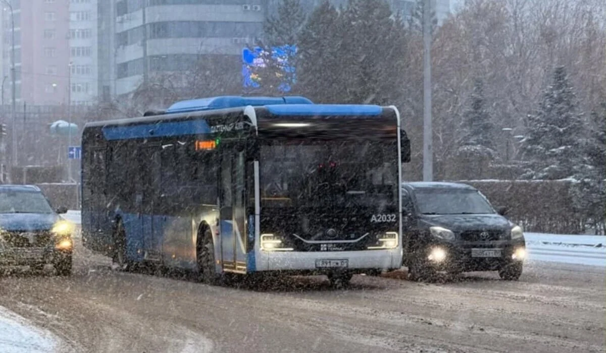 Ряд пригородных автобусов приостановили движение в Астане